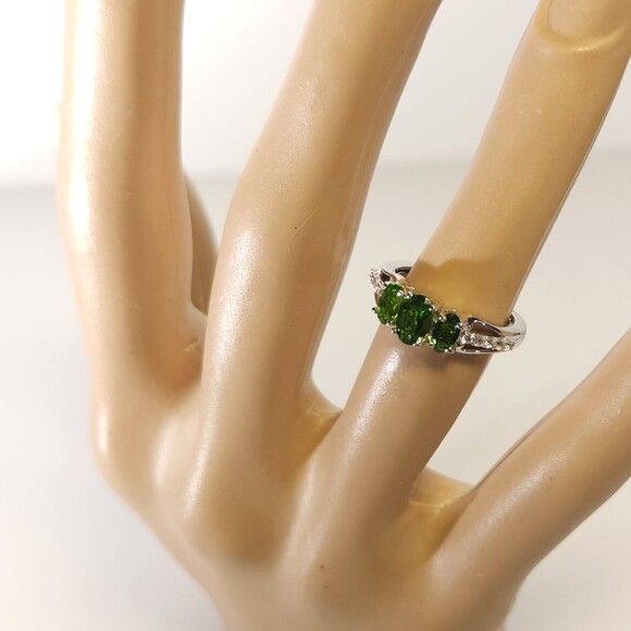 Chrome Diopside Trilogy Ring SIZE 5 - Picture 11 of 12